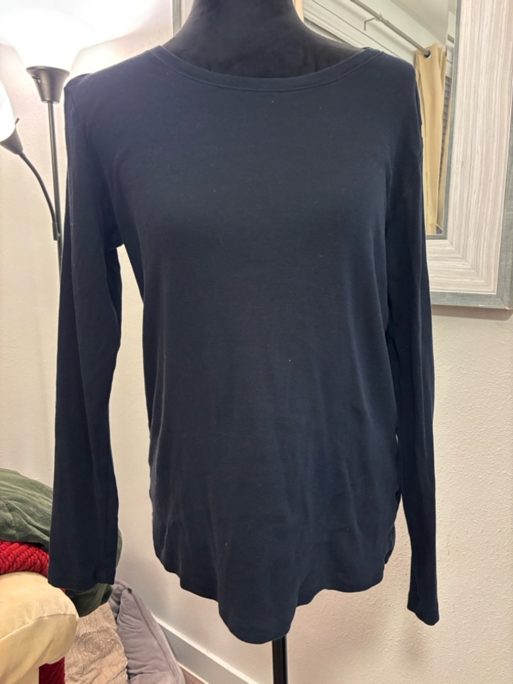 GAP Black Long-Sleeve Crew Neck Top